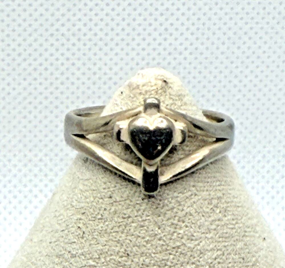 Retired James Avery Cross Heart Ring Sterling Silver 925 Size 6 3.15g